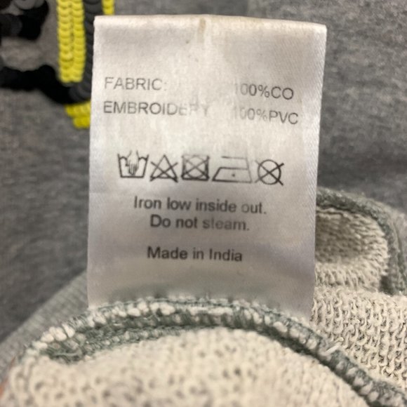 au jour le jour Sweatshirt Lip and Key Sequin Embellishment Women's Size 38 6 US - Picture 8 of 13